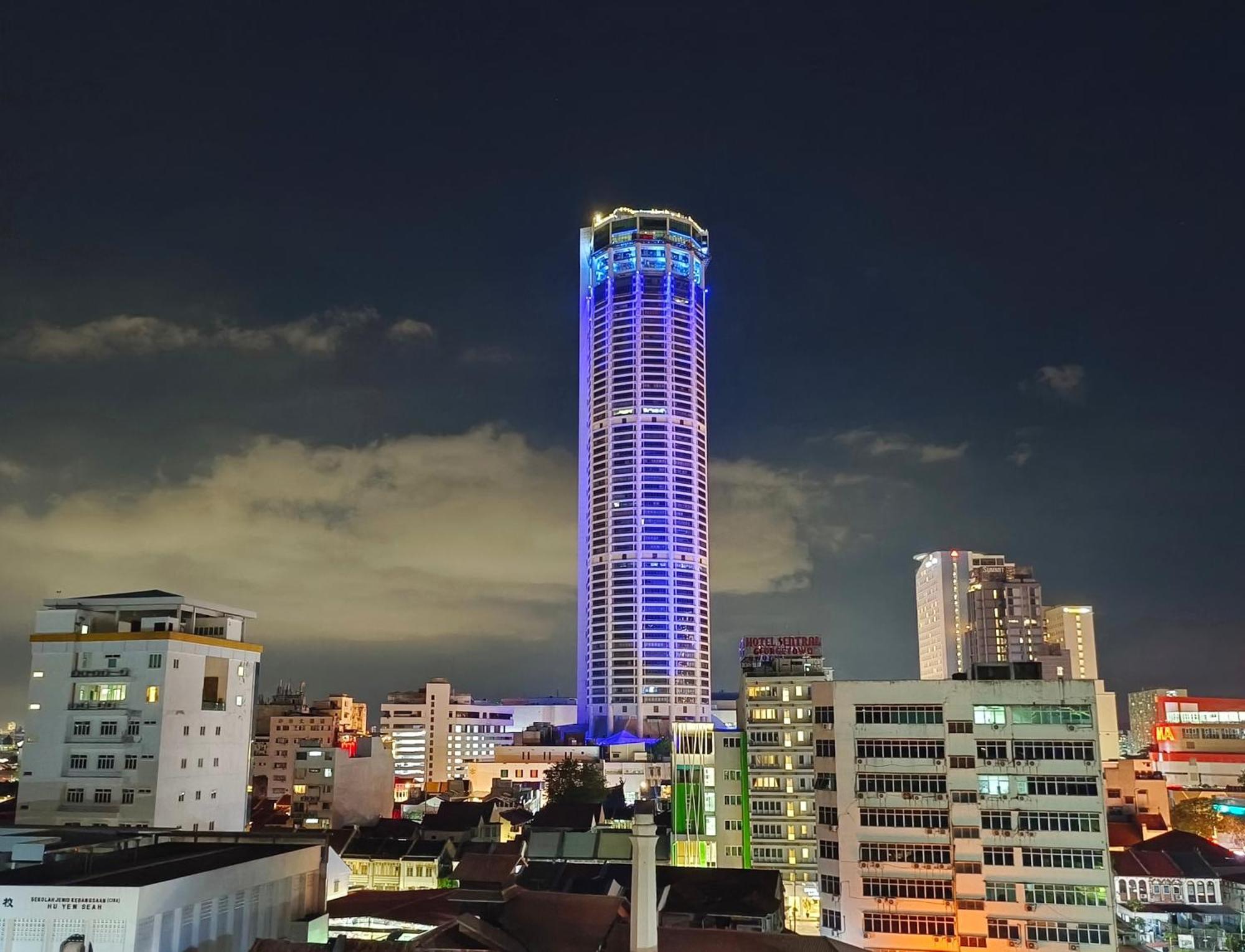 Zoom Hotel 3*